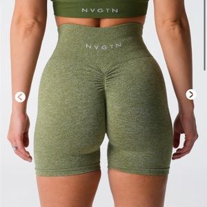 NVGTN meadow scrunch seamless shorts medium